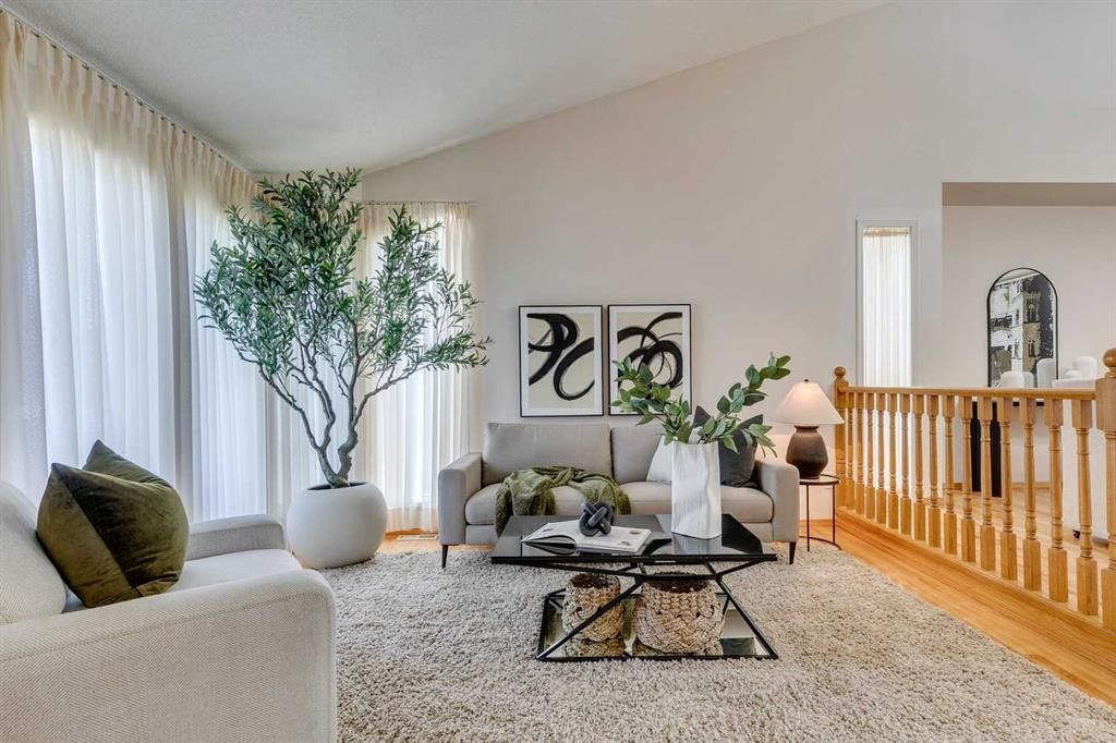 33 Shawnee View SW, Calgary — photo 2 of 50