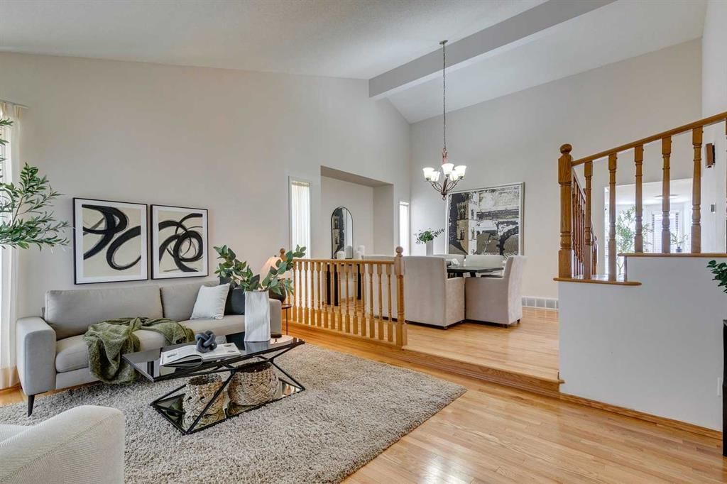 33 Shawnee View SW, Calgary — photo 3 of 50