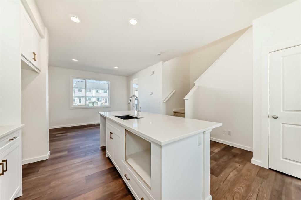236 Rangeview Way SE, Calgary — photo 3 of 41