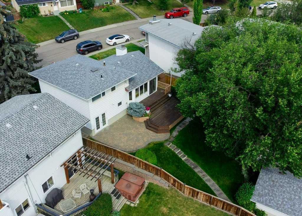 4808 Nordegg Crescent NW, Calgary — photo 4 of 48