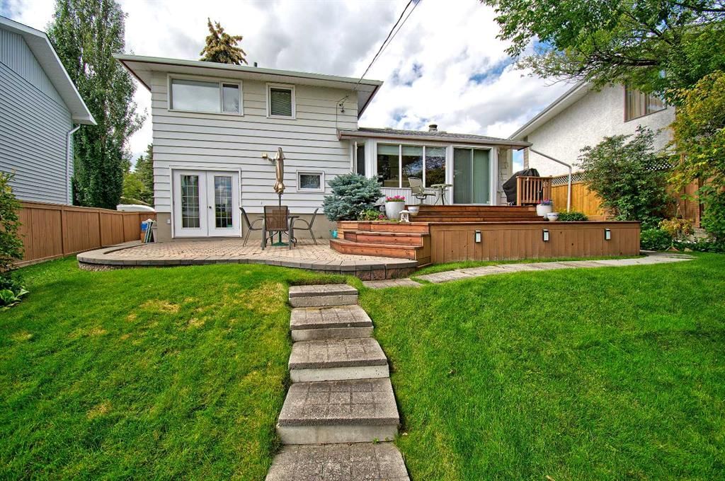 4808 Nordegg Crescent NW, Calgary — photo 5 of 48