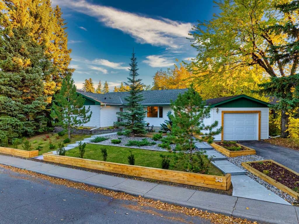 343 Canterbury Drive SW, Calgary — photo 2 of 44