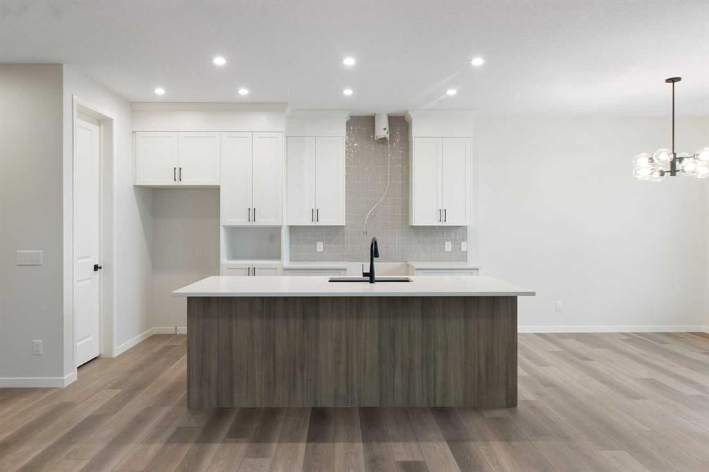 164 Belmont Place SW, Calgary — photo 2 of 43