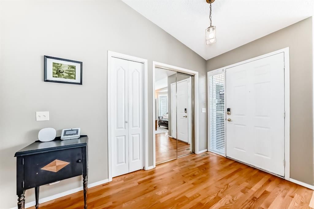 68 Woodmark Crescent SW, Calgary — photo 3 of 46