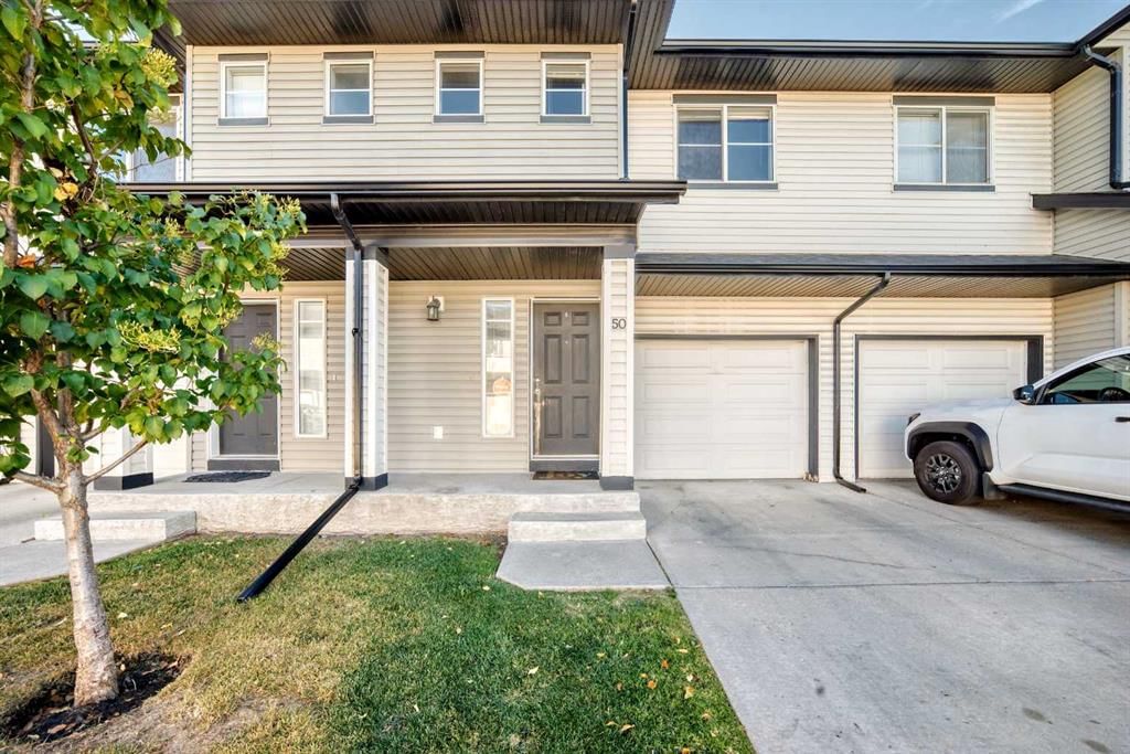 50 Everridge Gardens SW, Calgary — photo 2 of 50