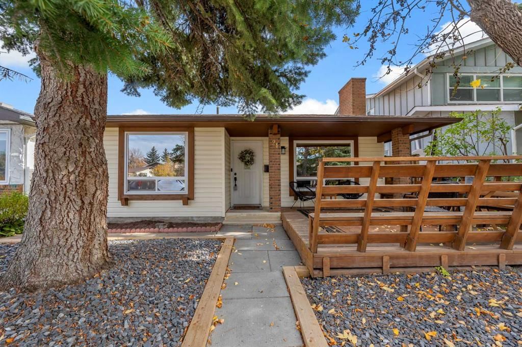 24 Midland Place SE, Calgary — main listing photo