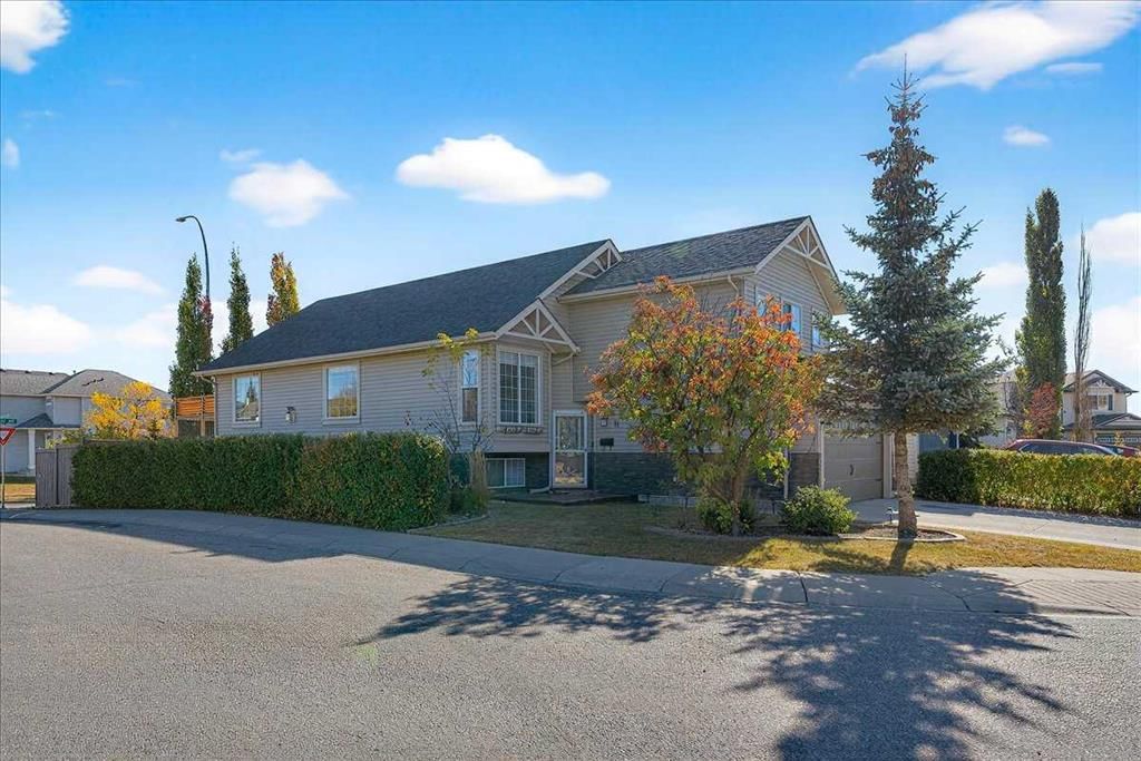 11 Citadel Vista Close NW, Calgary — photo 2 of 49