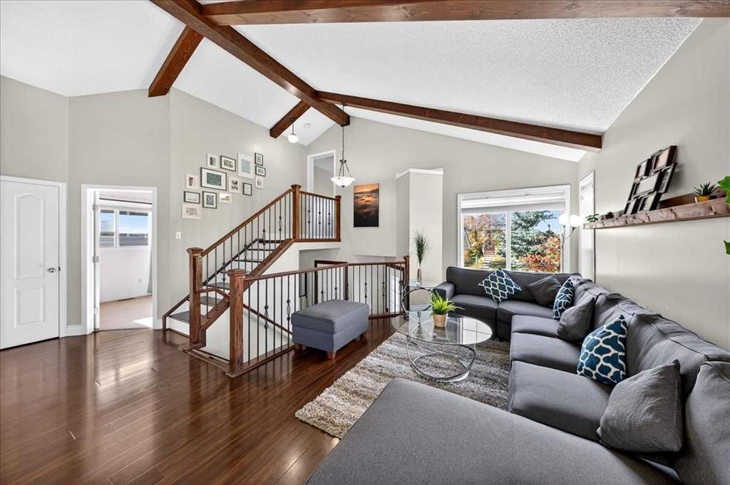 11 Citadel Vista Close NW, Calgary — photo 5 of 49
