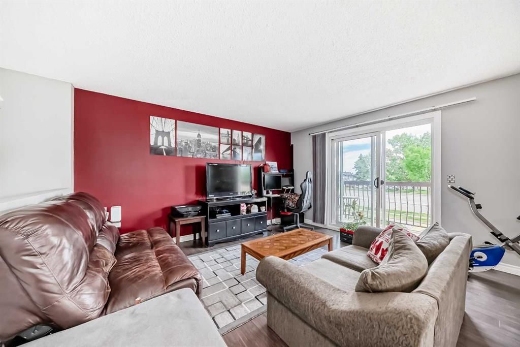 37, 7205 4 Street NE, Calgary — photo 4 of 42