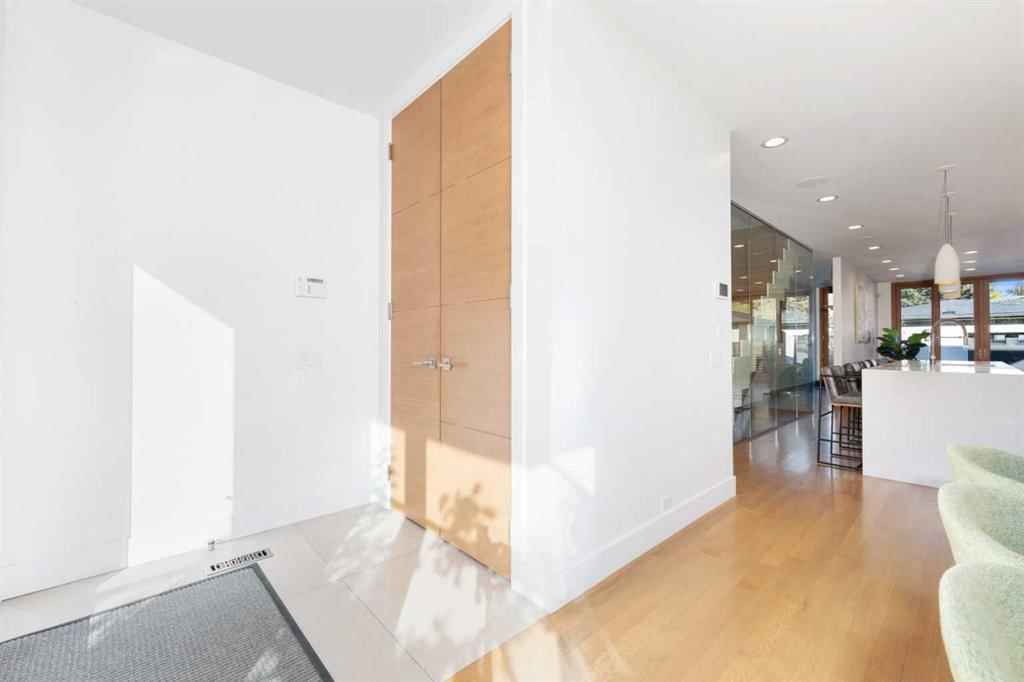 3606 3 Street NW, Calgary — photo 5 of 43