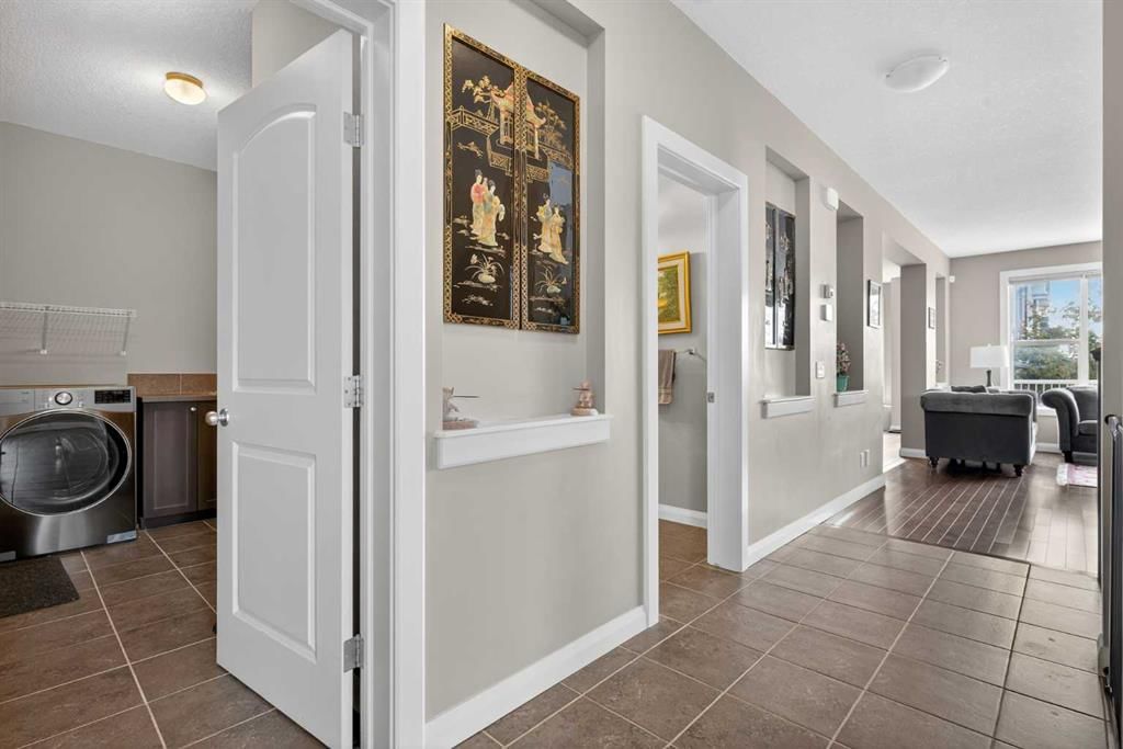 137 Evanspark Circle NW, Calgary — photo 4 of 45