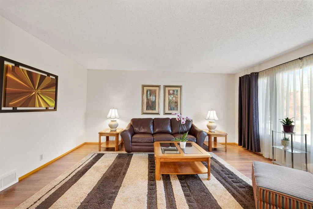 103 Abadan Crescent NE, Calgary — photo 5 of 34