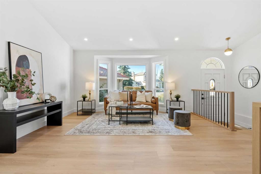 824 Sierra Morena Place SW, Calgary — photo 4 of 50