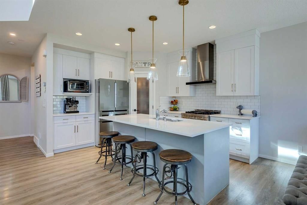 129 Walgrove Heath SE, Calgary — photo 3 of 42