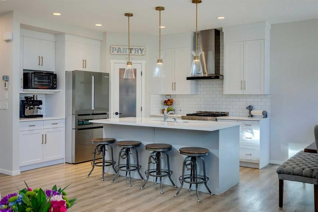 129 Walgrove Heath SE, Calgary — photo 4 of 42