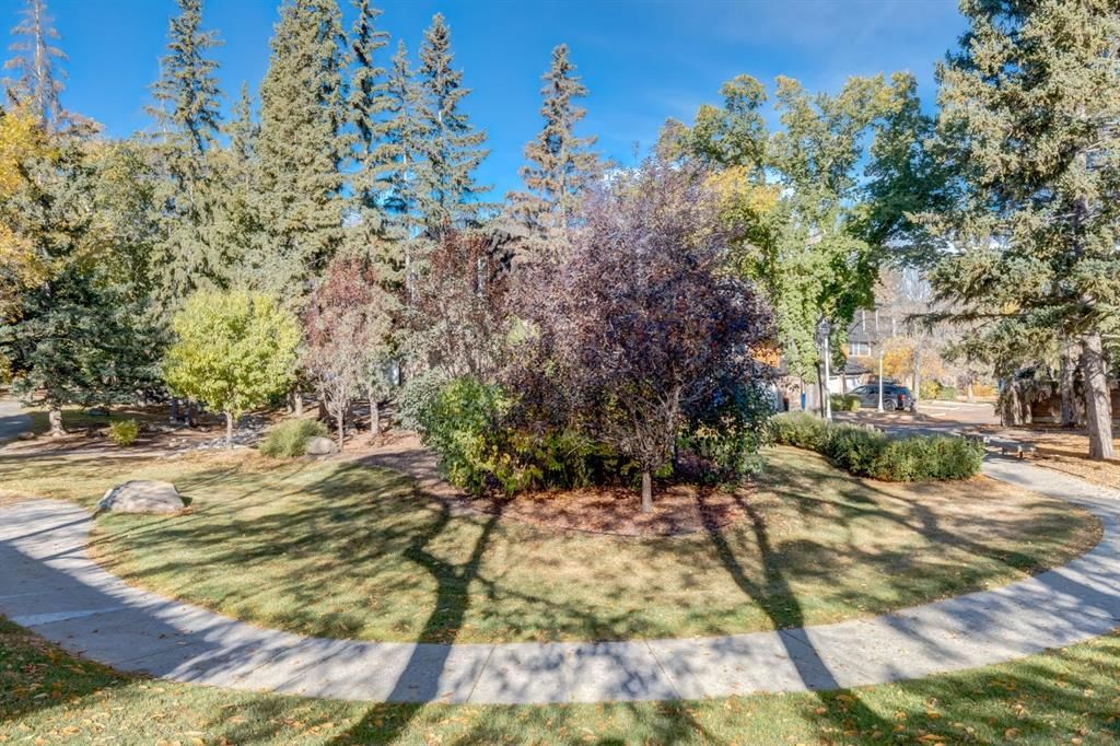 80 Brae Glen Lane SW, Calgary — photo 3 of 45
