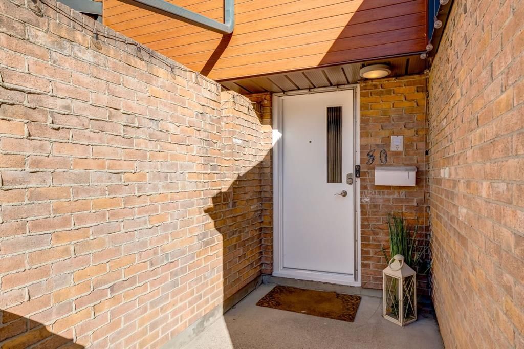 80 Brae Glen Lane SW, Calgary — photo 5 of 45