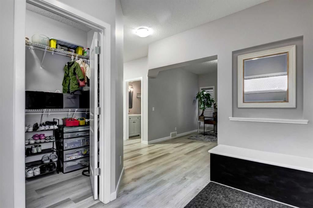 269 Walden Heights SE, Calgary — photo 4 of 46