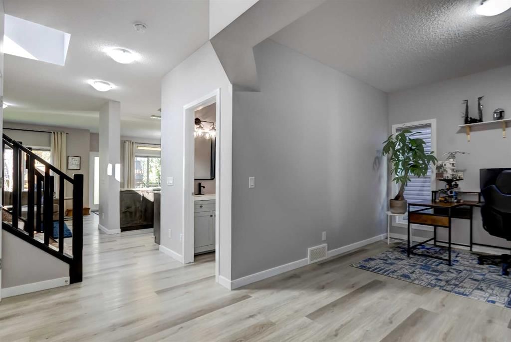 269 Walden Heights SE, Calgary — photo 5 of 46