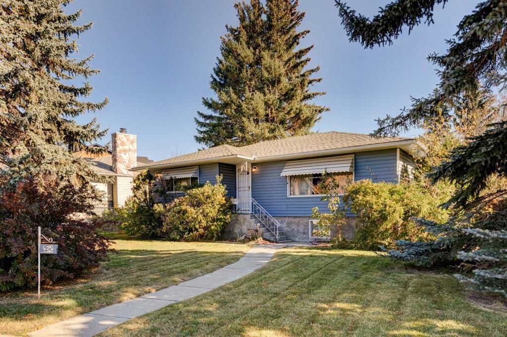 4308 2 Street NW, Calgary — main listing photo