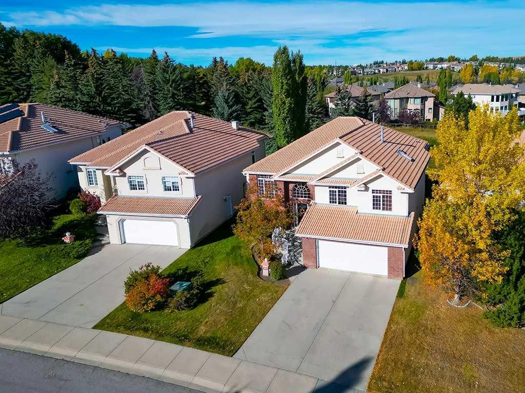 51 Hamptons Drive NW, Calgary — photo 3 of 49