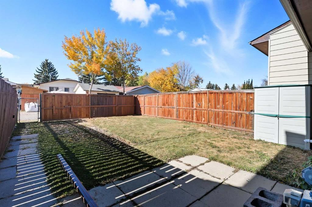 163 Whitewood Place NE, Calgary — photo 5 of 35