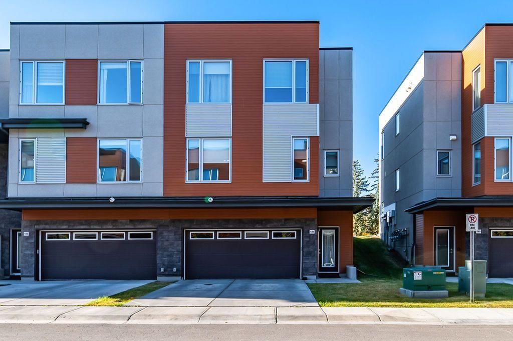 135 Shawnee Common SW, Calgary — main listing photo