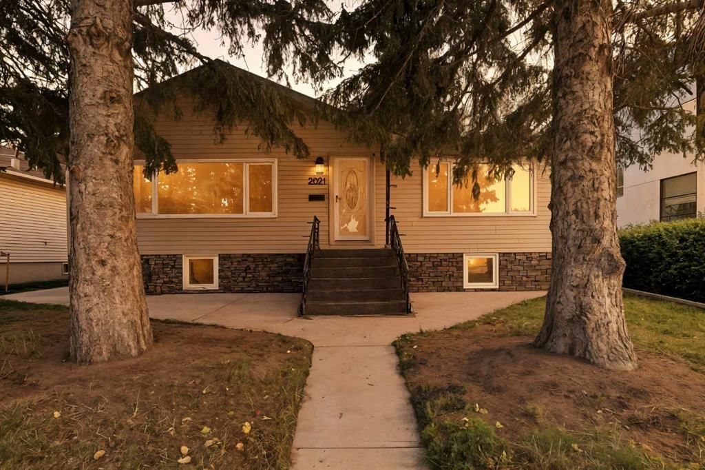 2021 Mountview Crescent NE, Calgary — main listing photo
