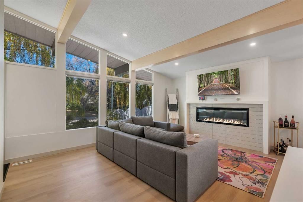 9816 Austin Road SE, Calgary — photo 3 of 47