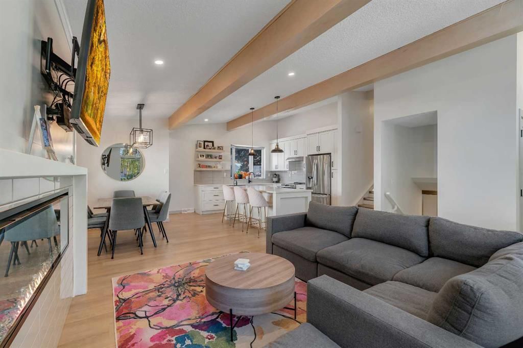 9816 Austin Road SE, Calgary — photo 5 of 47