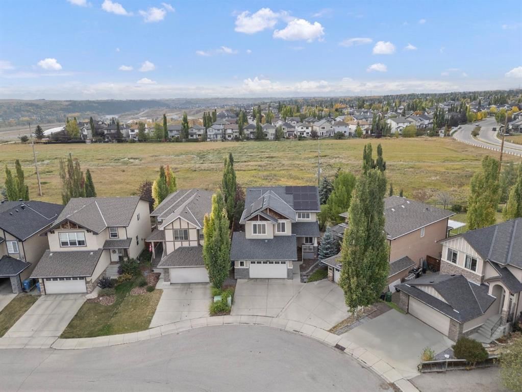 498 Tuscany Ravine Road NW, Calgary — main listing photo