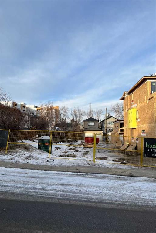 722 52 Avenue SW, Calgary — photo 4 of 4