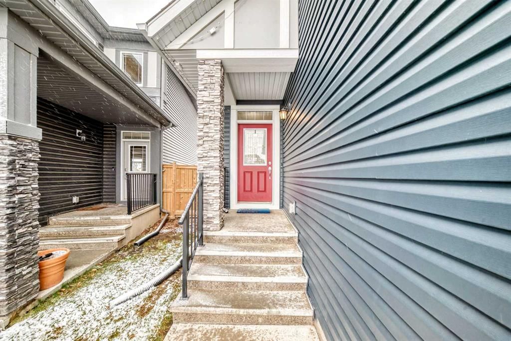 564 Belmont Heath SW, Calgary — photo 4 of 50