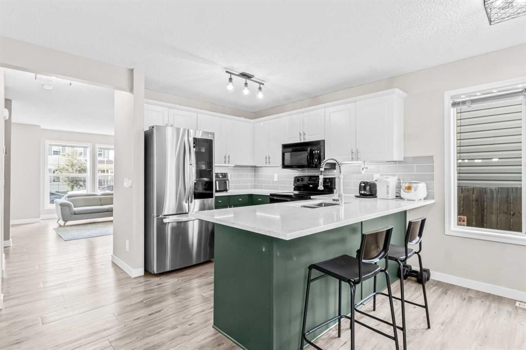 137 Covepark Crescent NE, Calgary — main listing photo