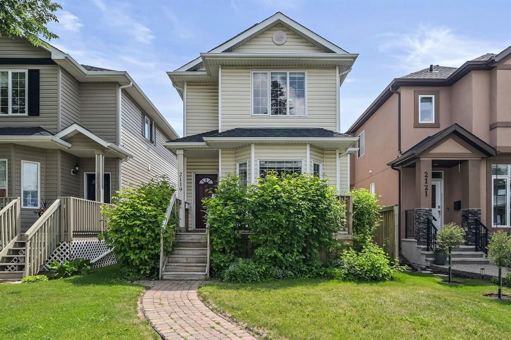 2119 21 Avenue SW, Calgary — photo 2 of 38