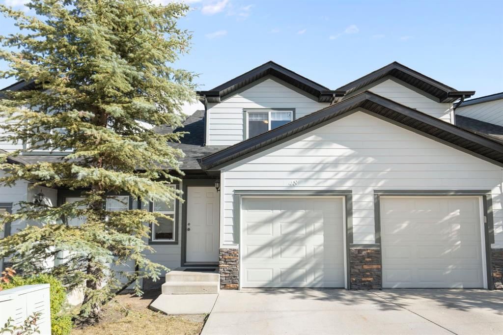 48 Panatella Villas NW, Calgary — main listing photo