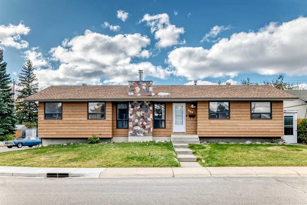 603 Mariposa Place, Calgary — photo 3 of 50