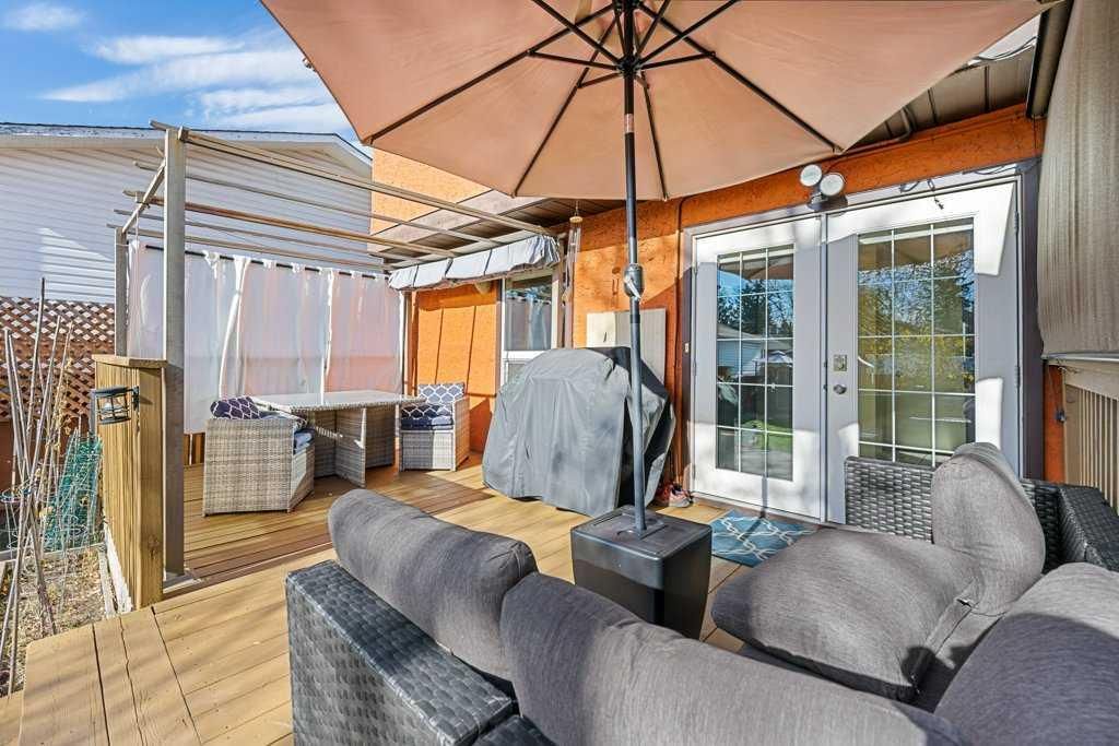 56 Shawmeadows Close SW, Calgary — photo 2 of 45