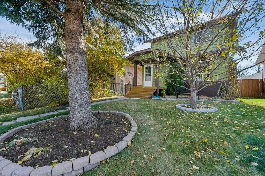 56 Shawmeadows Close SW, Calgary — photo 4 of 45