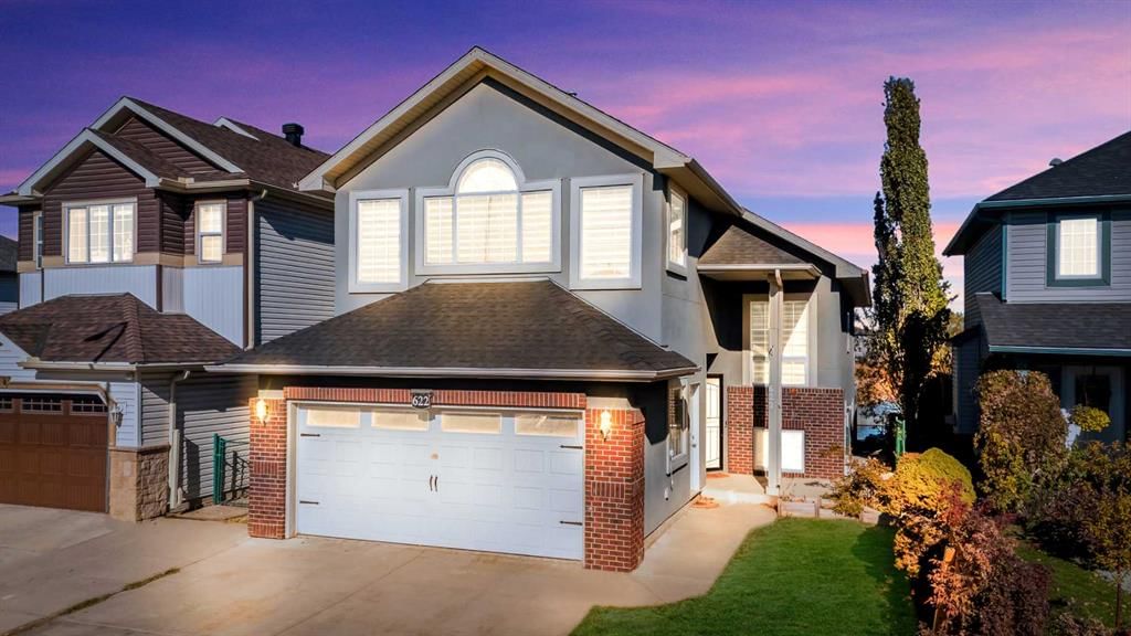 622 Saddlecreek Way NE, Calgary — main listing photo
