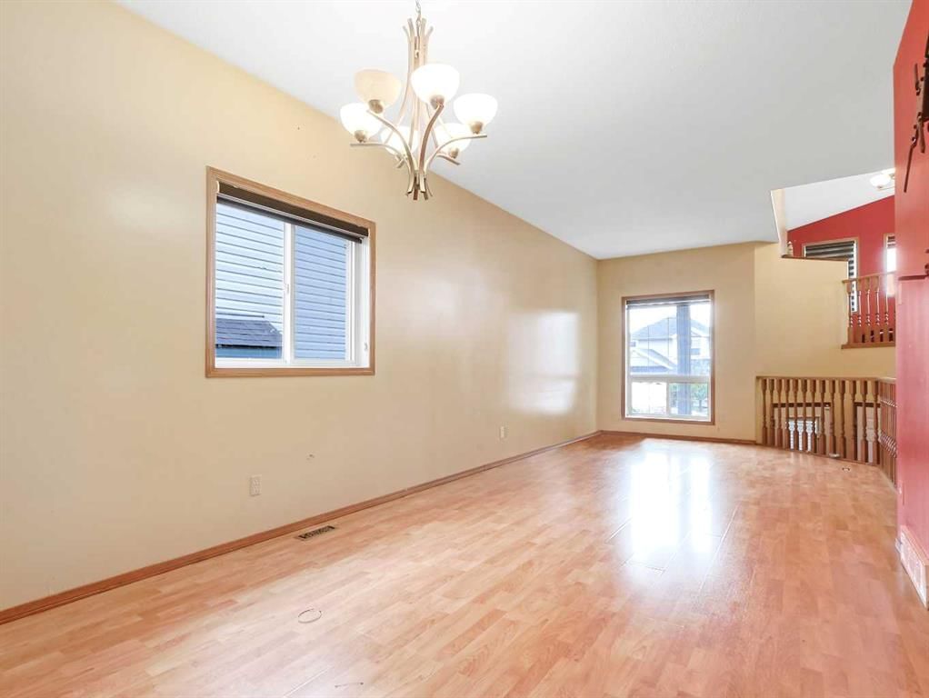 622 Saddlecreek Way NE, Calgary — photo 4 of 26