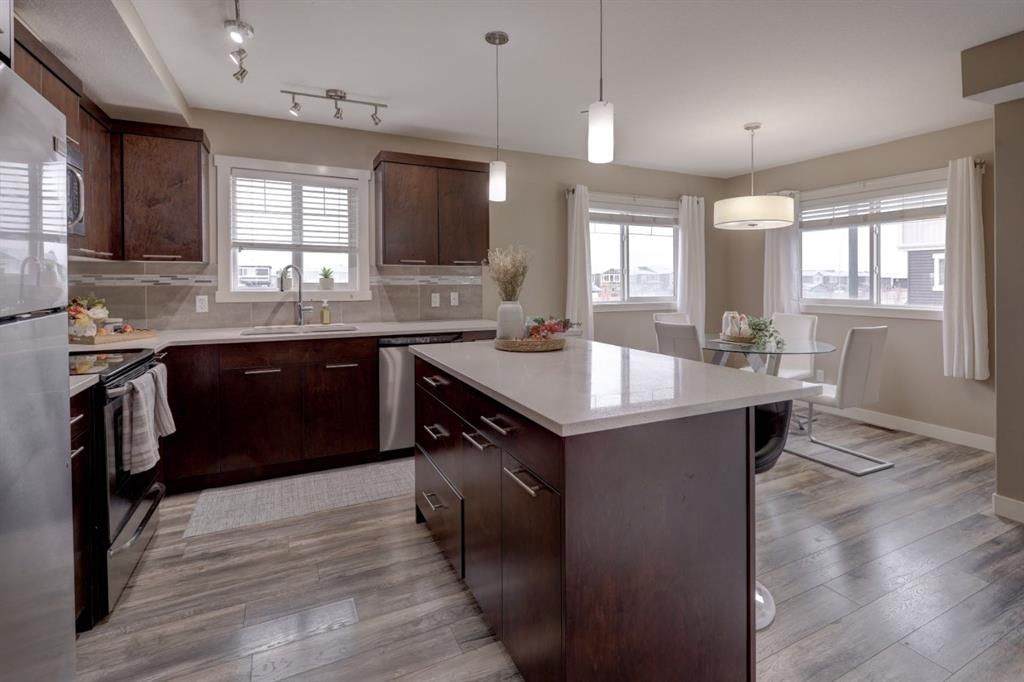 210 Skyview Ranch Grove NE, Calgary — photo 3 of 32