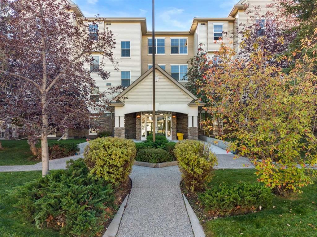 416, 2000 Applevillage Court SE, Calgary — photo 2 of 50