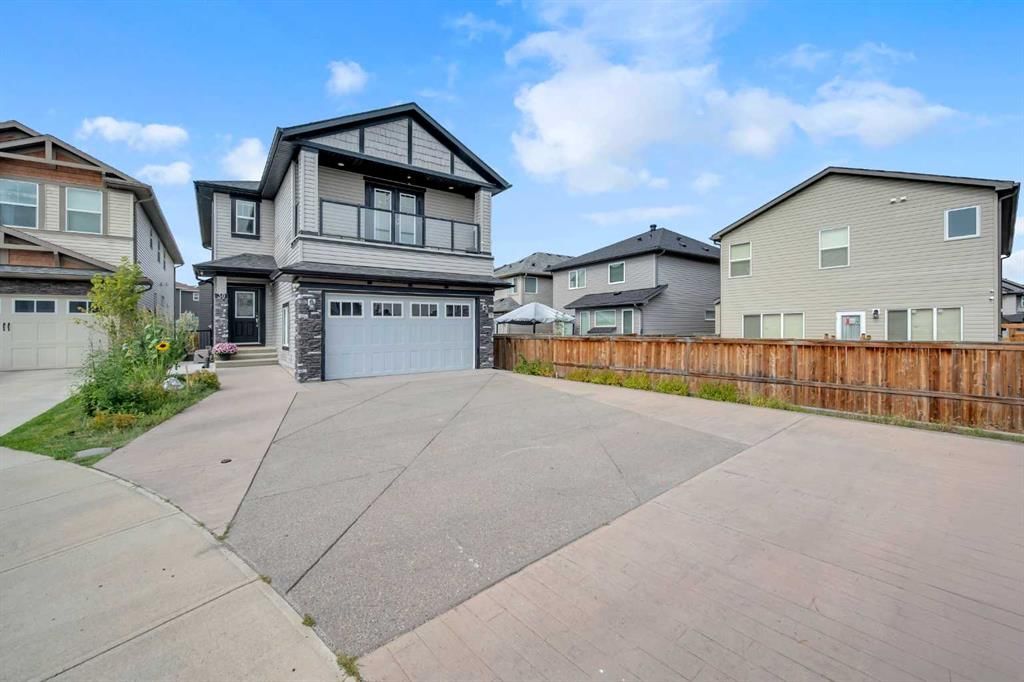 30 Skyview Shores Place NE, Calgary — photo 4 of 50