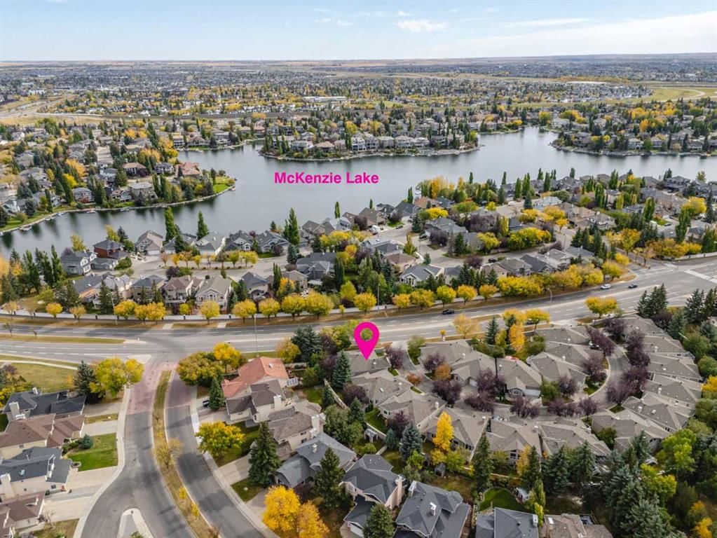 145 McKenzie Lake Gardens SE, Calgary — photo 3 of 40