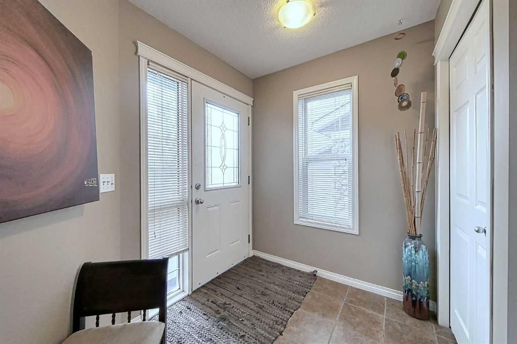 73 Everwoods Road SW, Calgary — photo 2 of 41