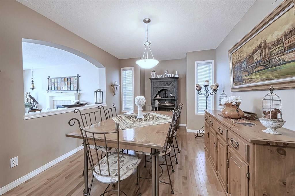 73 Everwoods Road SW, Calgary — photo 5 of 41