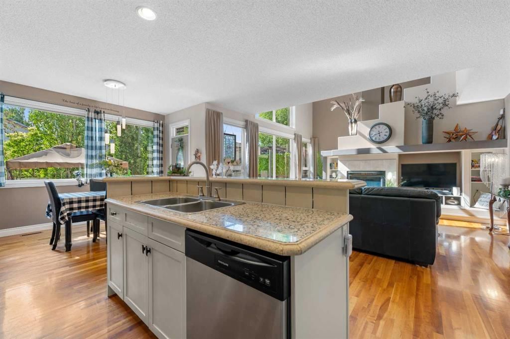 120 Cranston Drive SE, Calgary — photo 3 of 30