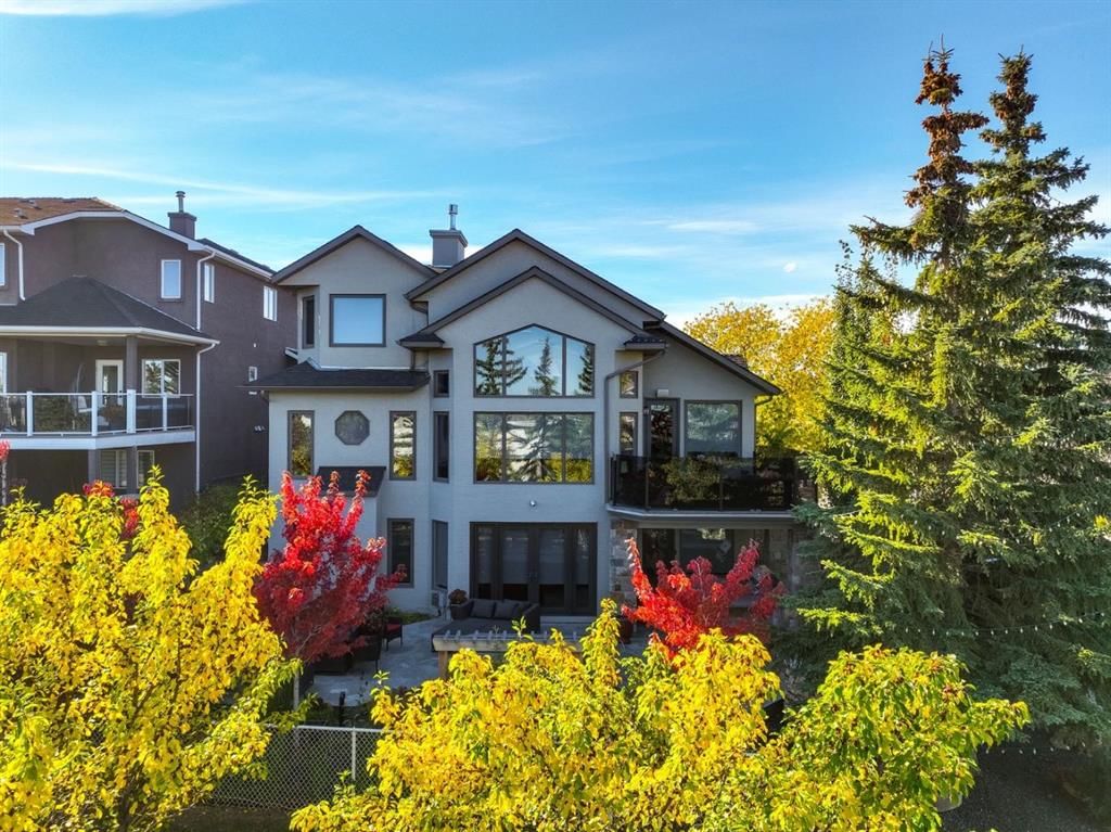 50 Signature Heights SW, Calgary — main listing photo