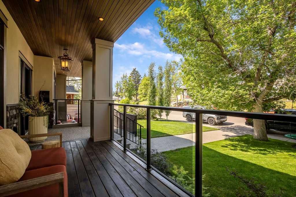 68 White Oak Crescent SW, Calgary — photo 5 of 49